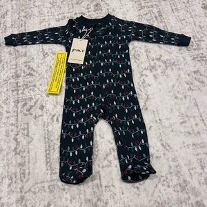 Pact Kids Footie - Dark Green with String of Lights Design